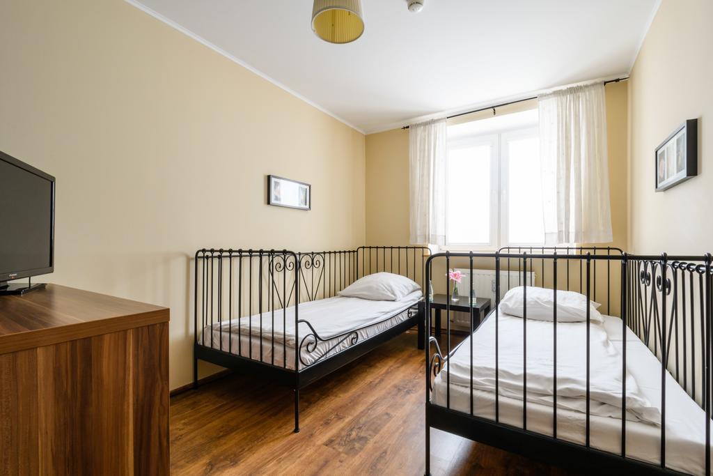 Hostel Krokodyl Warschau Buitenkant foto