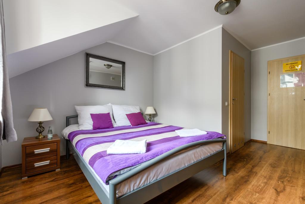 Hostel Krokodyl Warschau Buitenkant foto