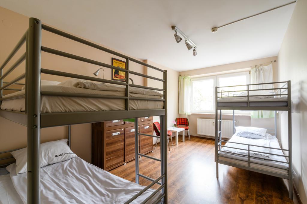 Hostel Krokodyl Warschau Buitenkant foto