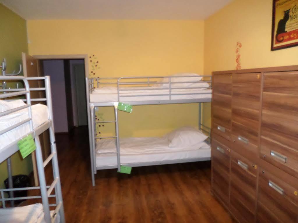 Hostel Krokodyl Warschau Buitenkant foto