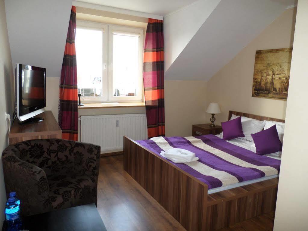 Hostel Krokodyl Warschau Buitenkant foto