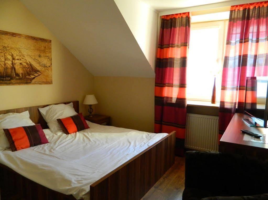 Hostel Krokodyl Warschau Buitenkant foto