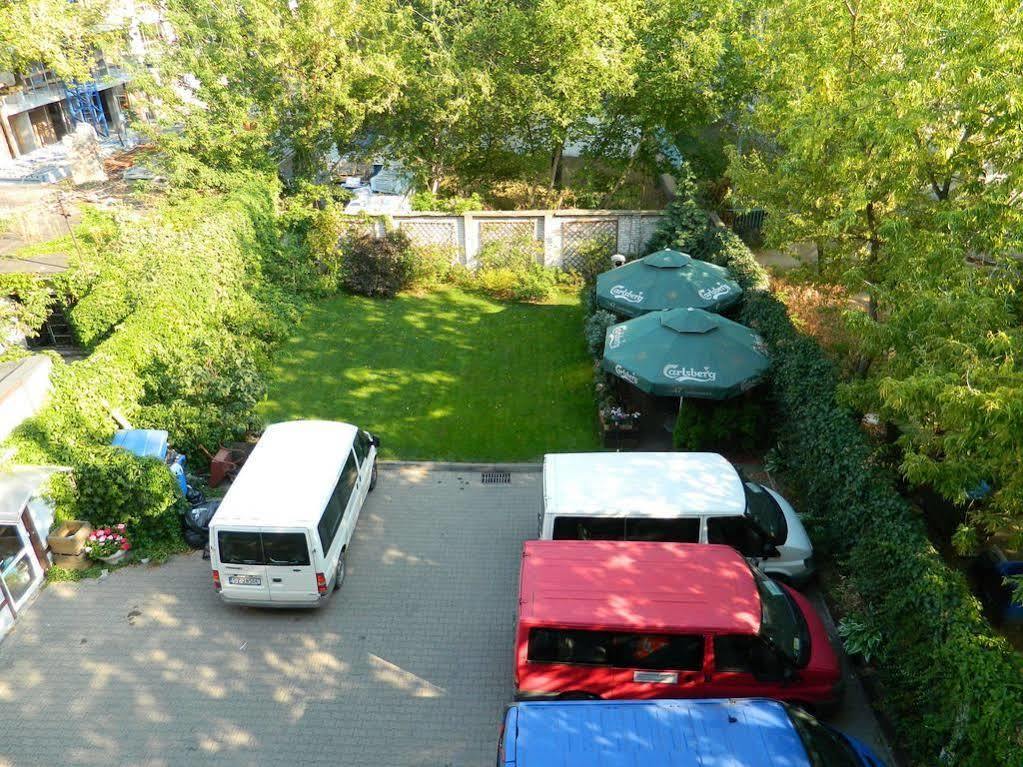 Hostel Krokodyl Warschau Buitenkant foto
